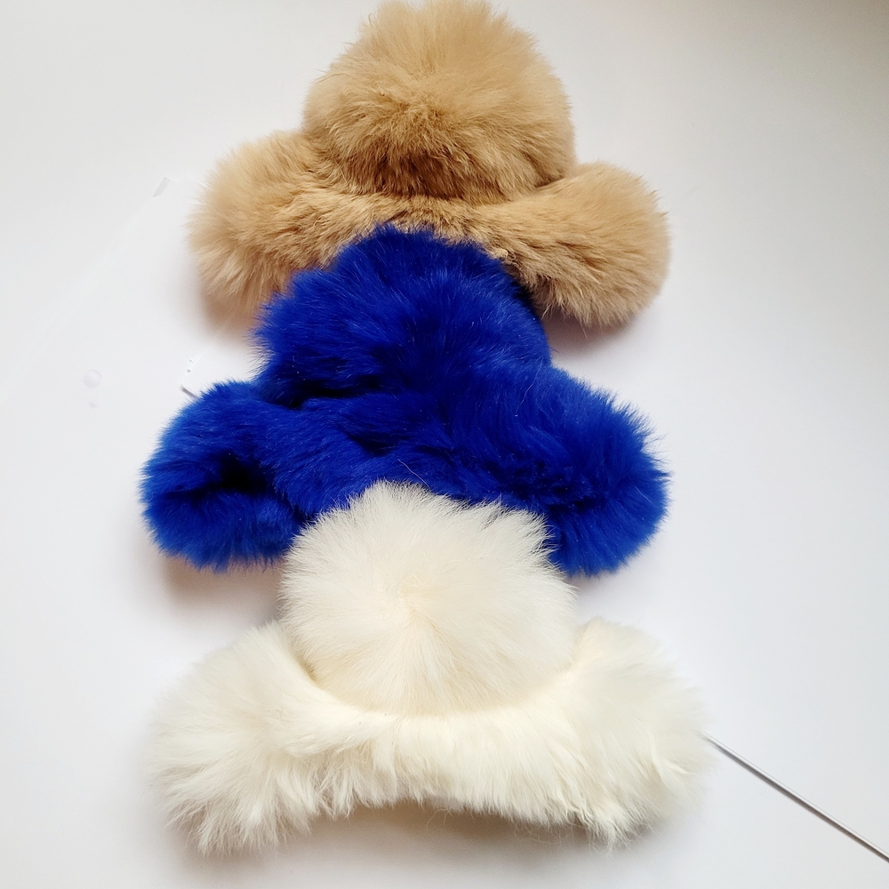 Fuzzy Hair Clips Set - Blue, Tan, and White